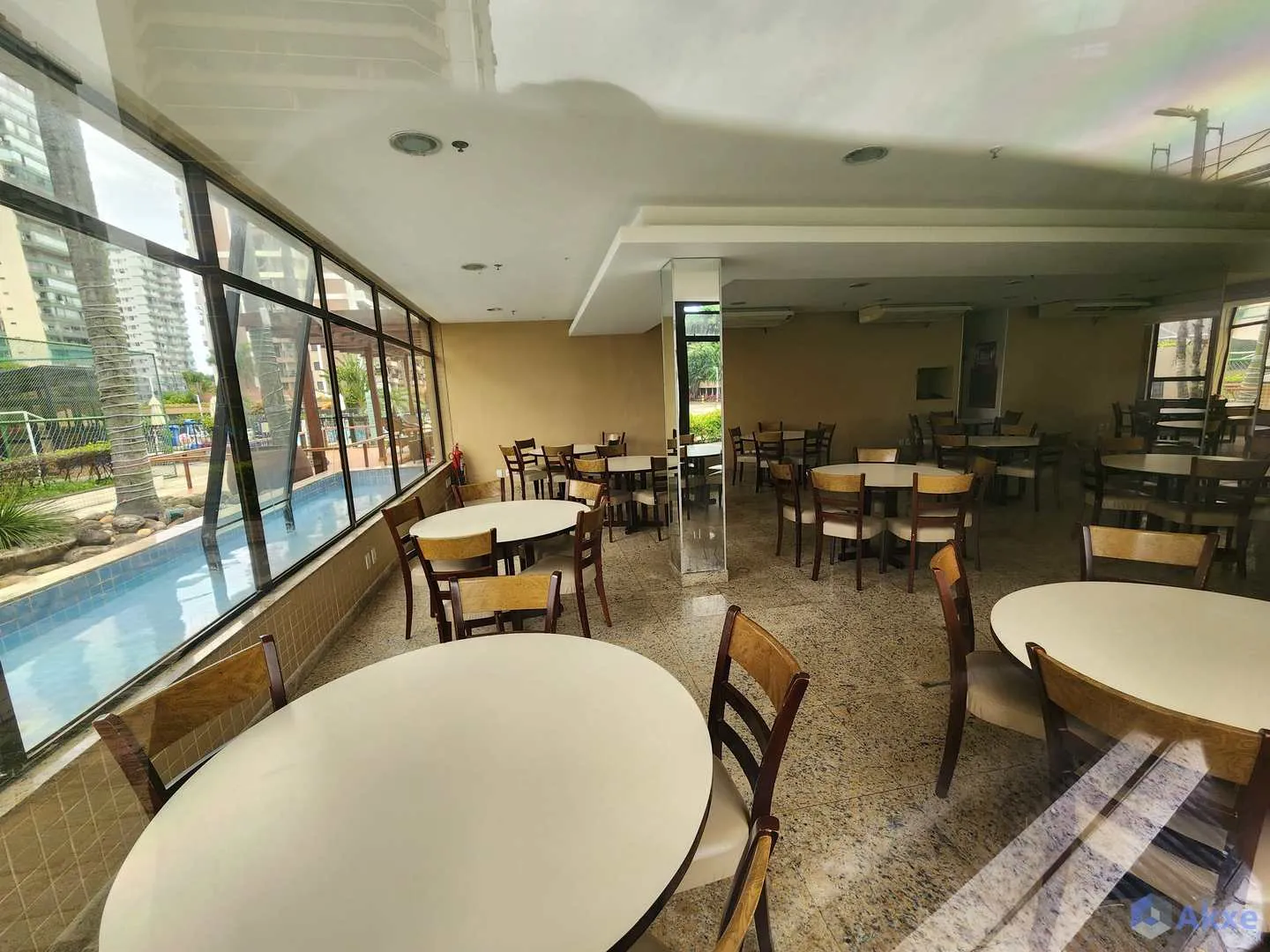 Apartamento de 2 quartos em condomínio com piscina aquecida — photo 20