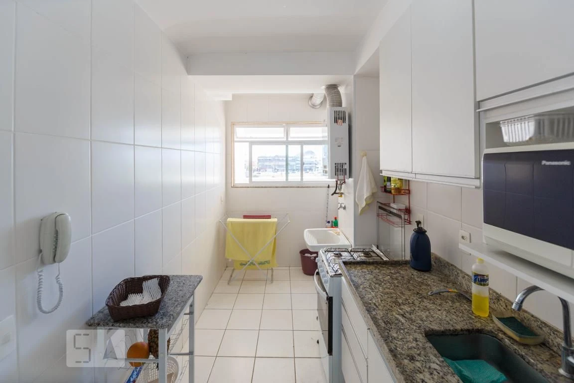 Furnished 3-bedroom apartment with private BBQ — photo 6