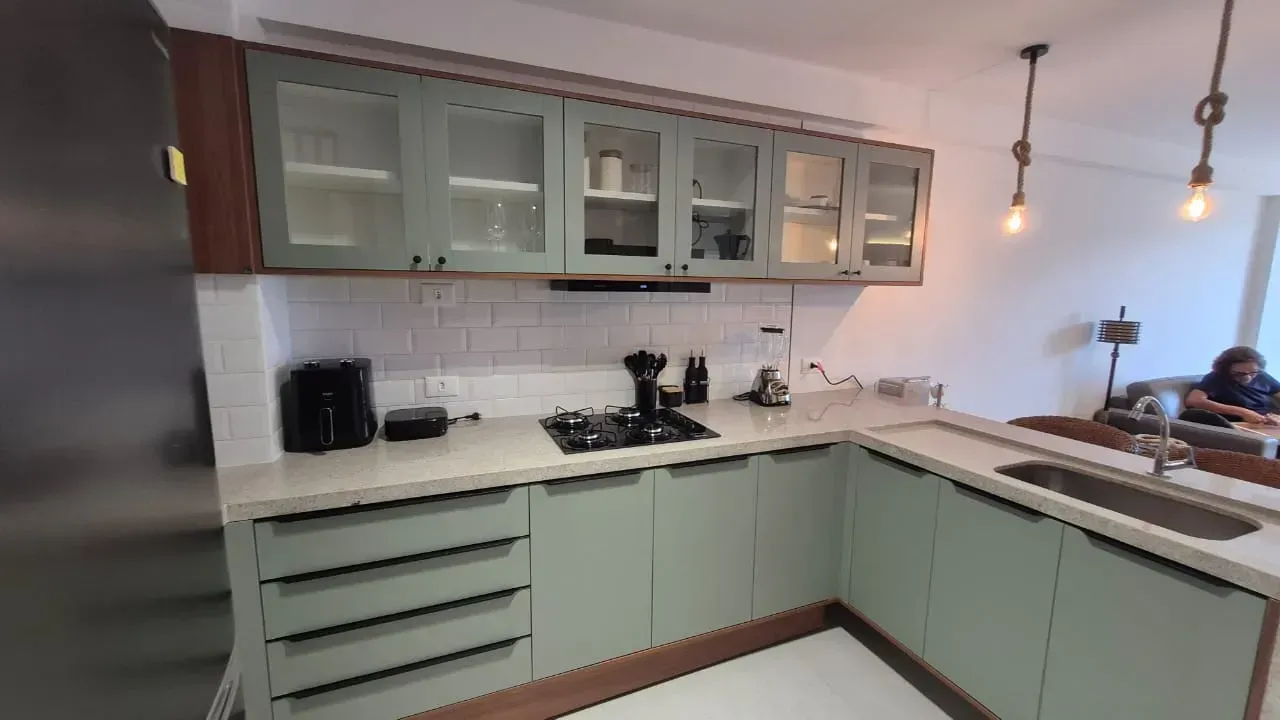 Apartamento mobiliado, 65 m², com janelas do piso ao teto — photo 10