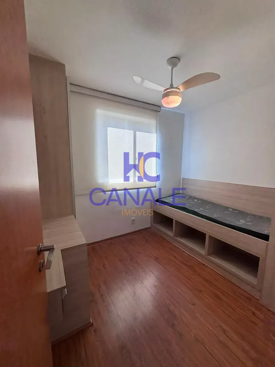 2-bedroom apartment with a closed kitchen and balcony — photo 7
