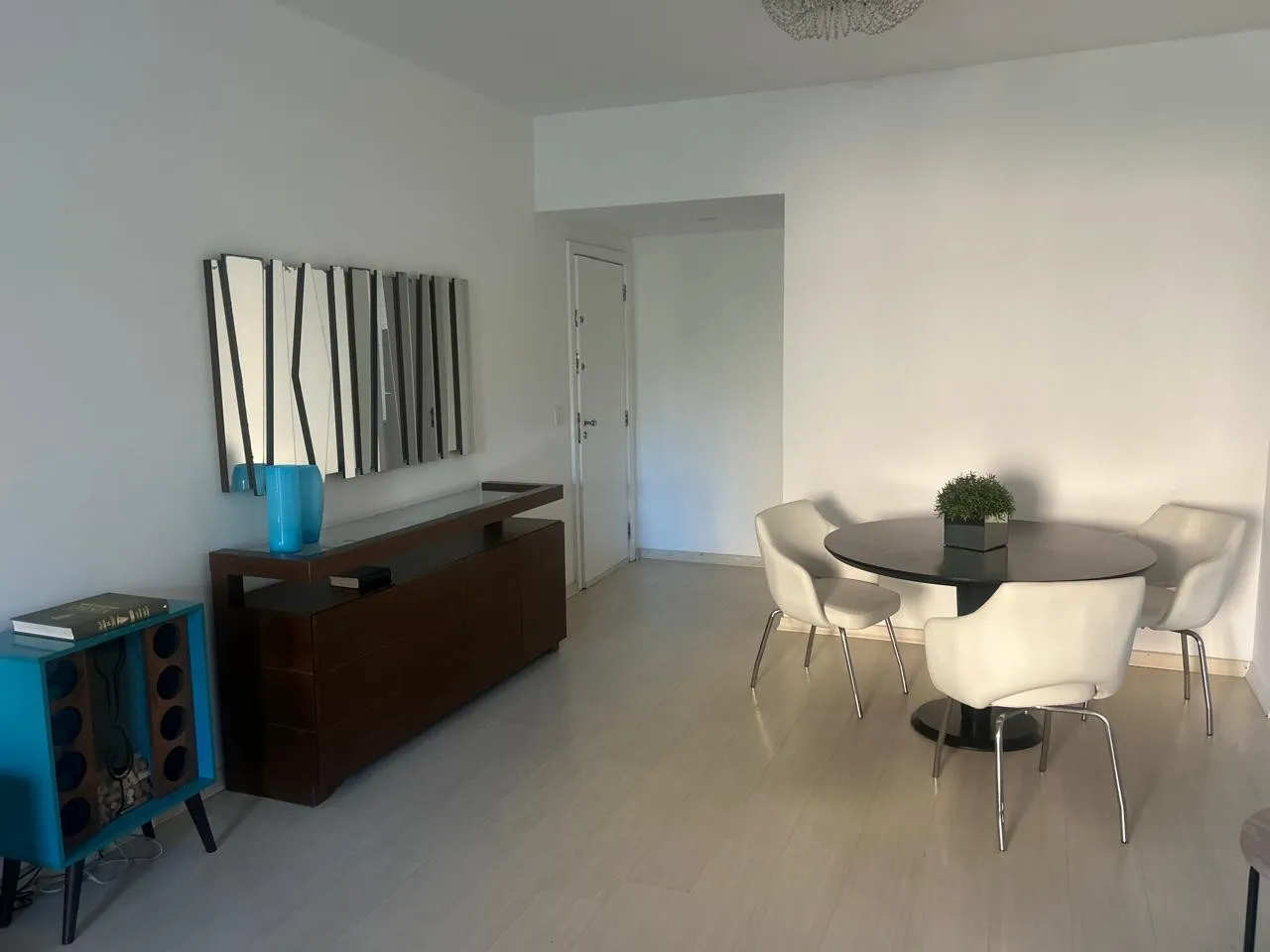 Furnished 130 m² apartment with 3 bedrooms and 2 parking — photo 13