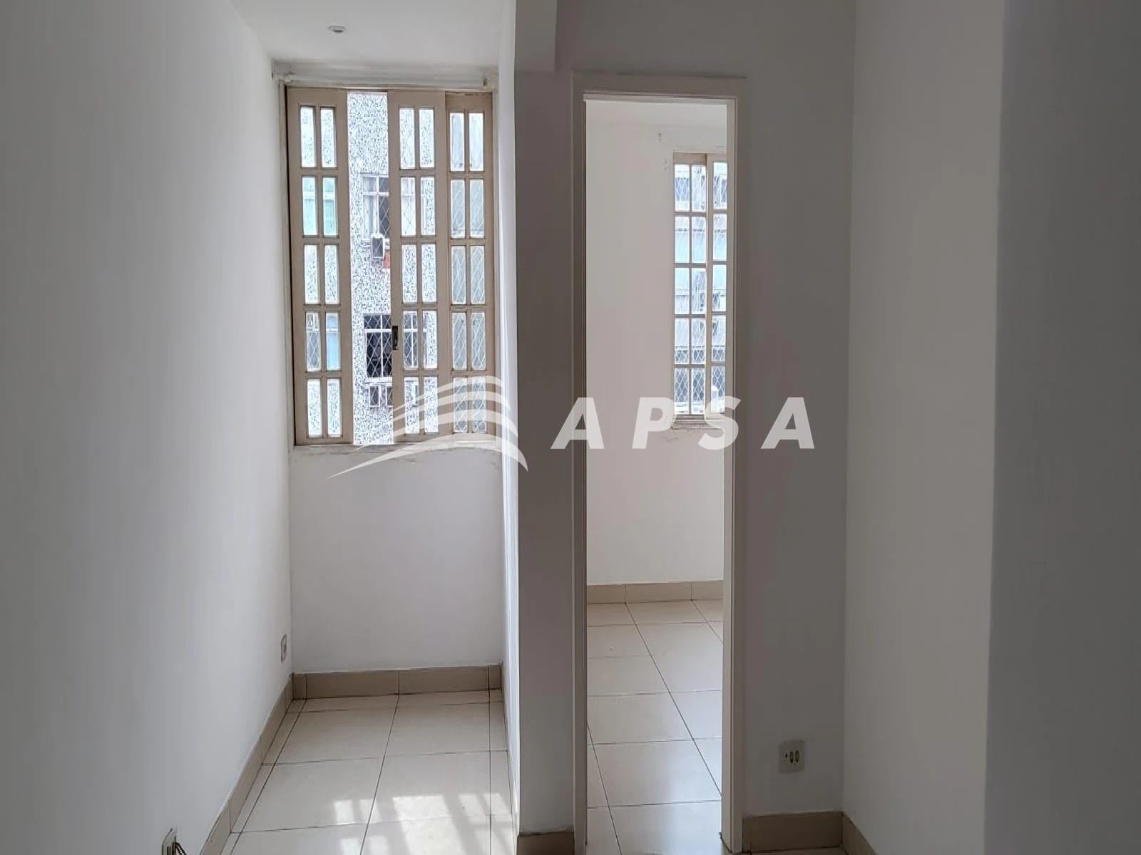 2-bedroom apartment with open-plan kitchen — photo 19