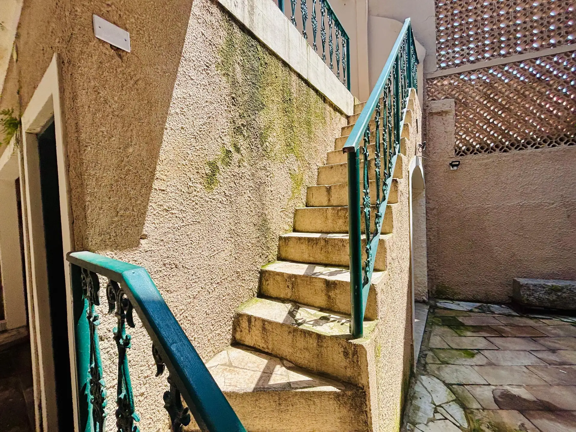 Furnished house, 380 m², with a grill on the balcony — photo 27