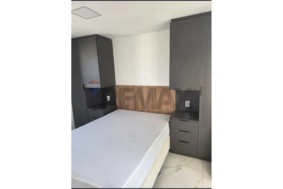 Квартира з 2 спальнями, у будинку є басейн — photo 3