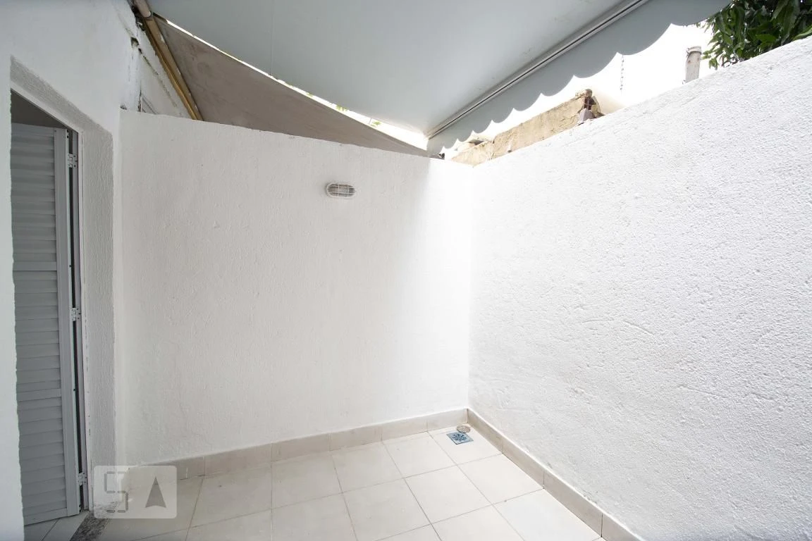 2-bedroom house with a washing machine in Rio de Janeiro — photo 11