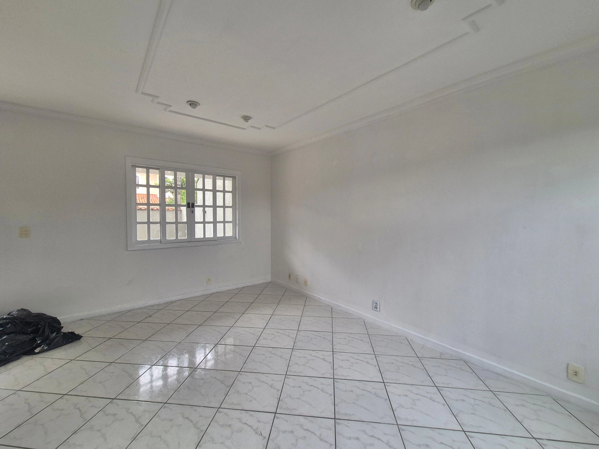 Casa sem mobília com 3 quartos e churrasqueira — photo 26