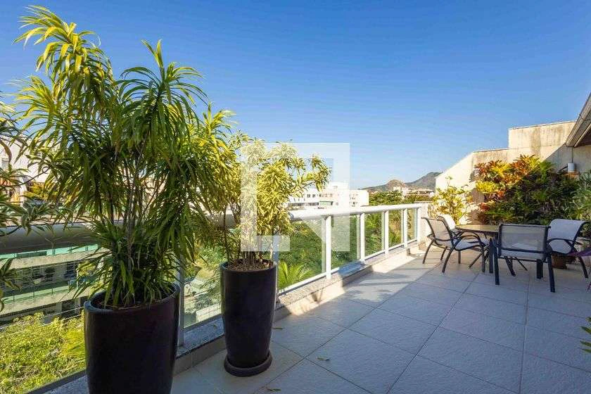 Rental duplex with 3 en-suite bedrooms and 203 m² — photo 23