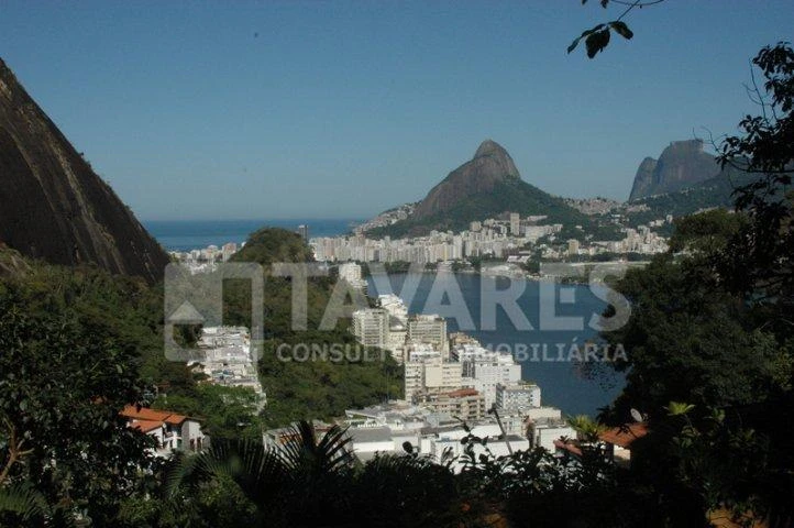 Furnished house with 6 bedrooms, 327 m² and 5 baths — photo 14