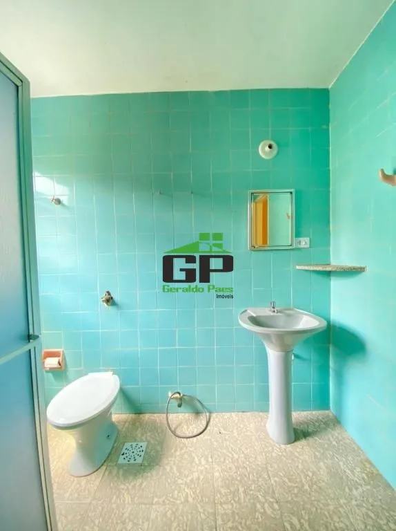 Apartamento com 2 quartos e fogão a gás, 80 m²