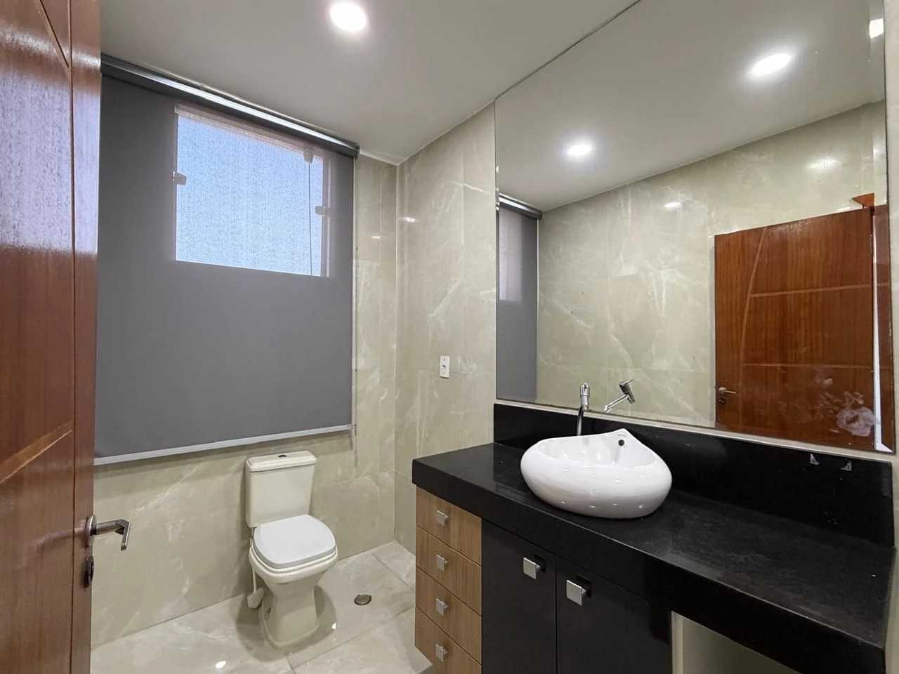 Casa em condomínio com 5 quartos e cozinha integrada — photo 14