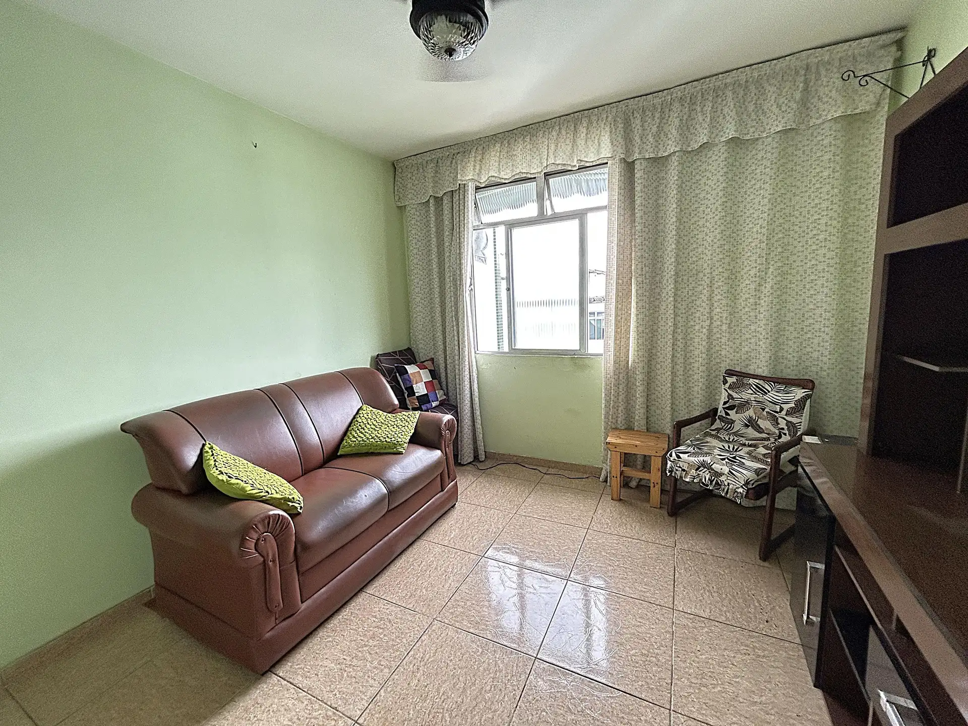 48 m² apartment with a washing machine and a home office