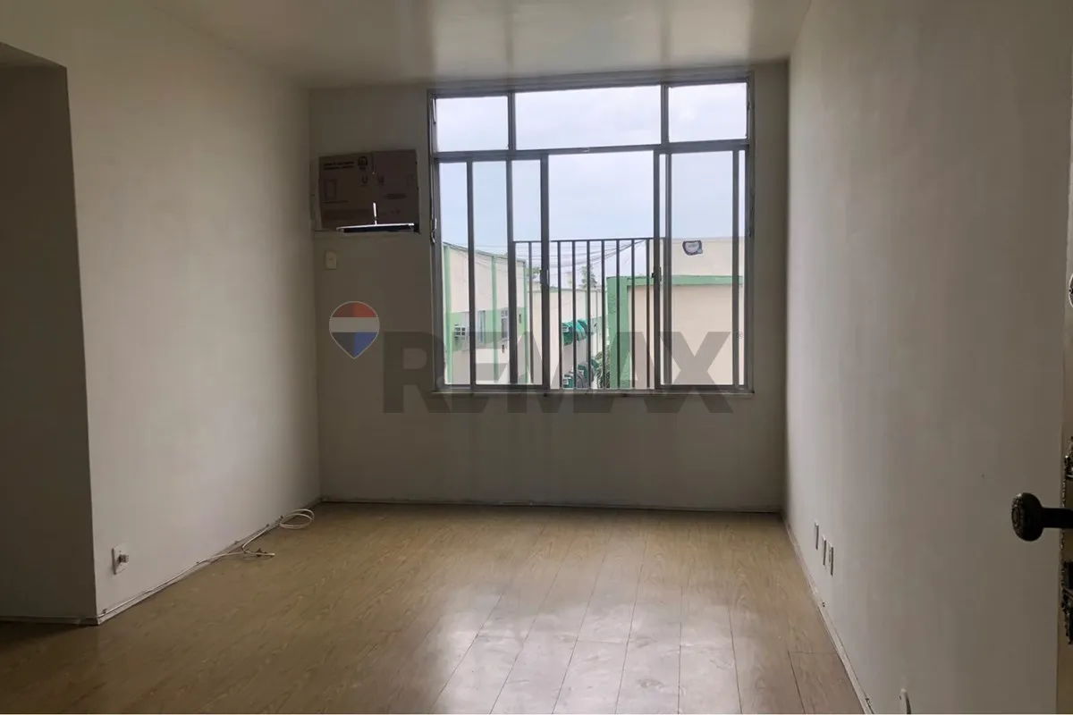 63 m² apartment with a washing machine and a bathtub — photo 11