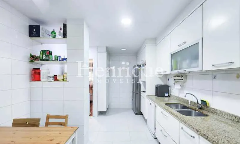 Apartamento mobiliado com 3 quartos e varanda — photo 4