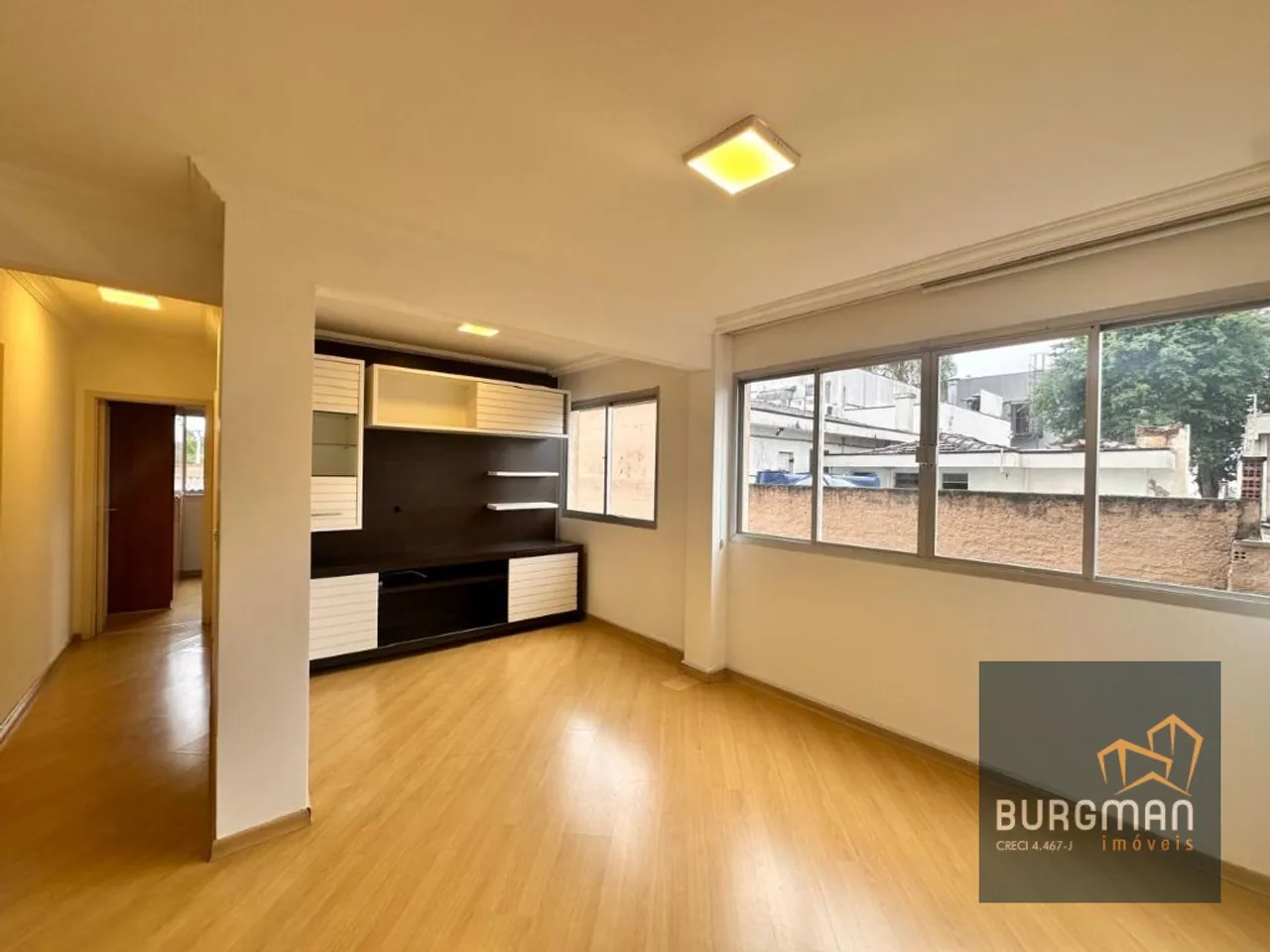 2-bedroom apartment with 1 bathroom and an open-plan kitchen — photo 11