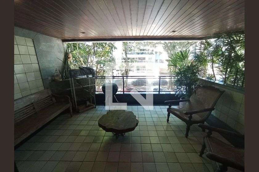 3-bedroom apartment with 185 m² and balcony grill — photo 14