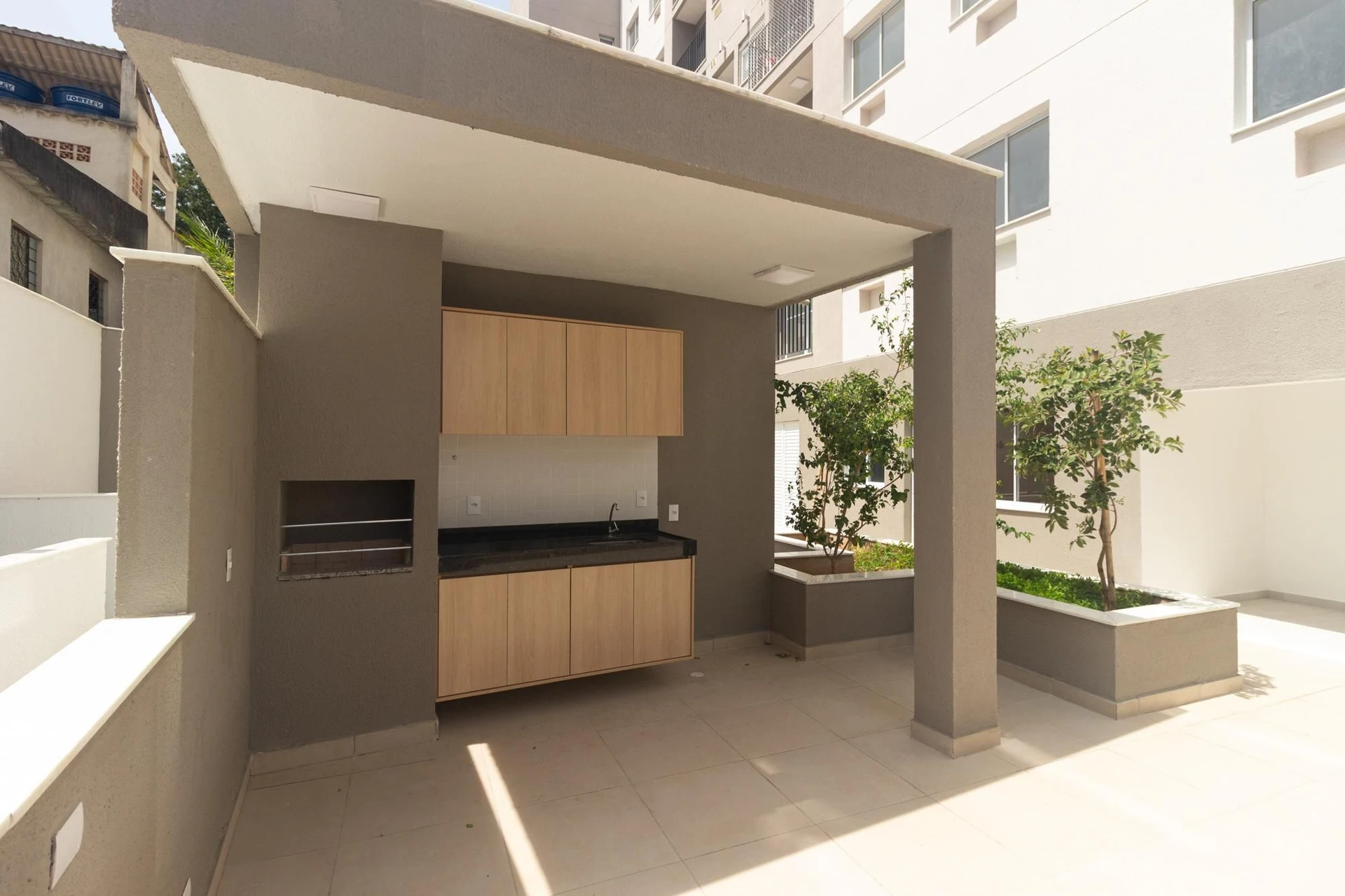 Apartment with 2 bedrooms, 1 en-suite and 1 parking spot — photo 29