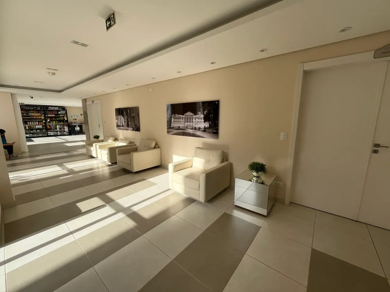40 m² furnished apartment with parking and high floor — photo 19
