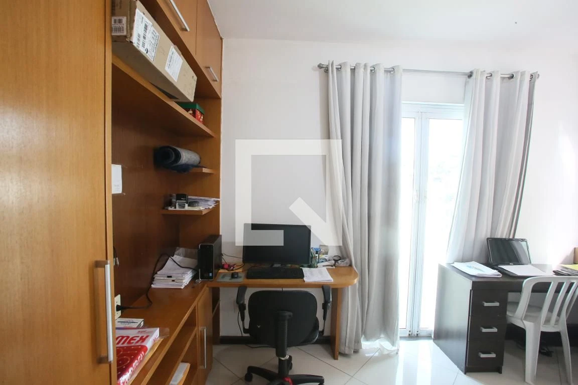 Furnished apartment with 3 bedrooms and a closed kitchen — photo 26