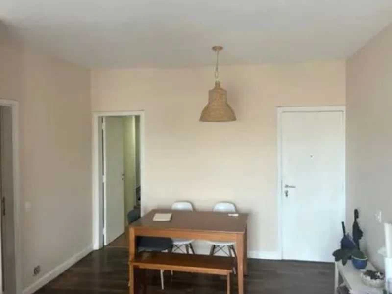 3-bedroom apartment with balcony and city view — photo 13
