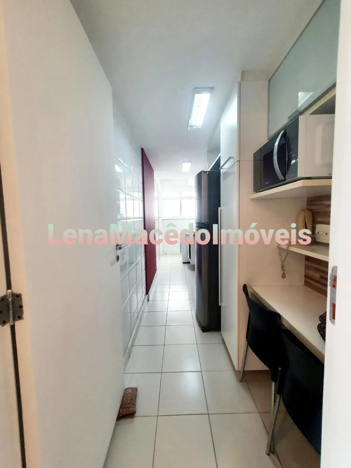 2-bedroom apartment with 2 bathrooms and a balcony — photo 36