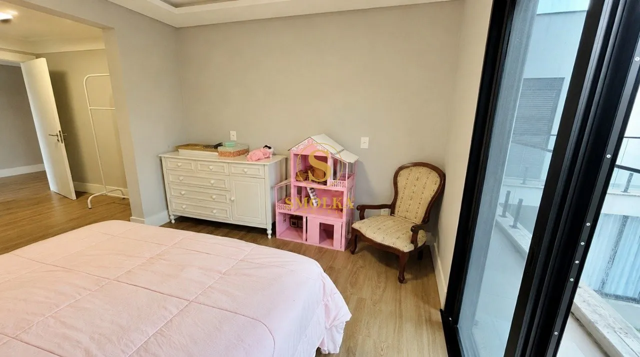 Дом с 4 спальнями-сьютами и открытой кухней — photo 15