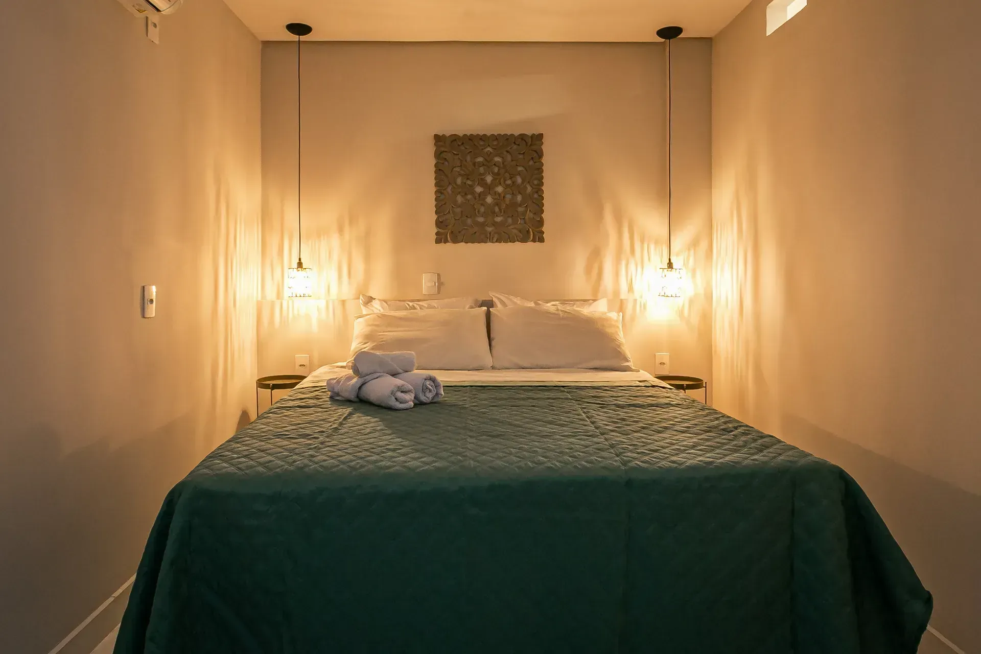 Furnished 1-bedroom apartment with built-in wardrobes — photo 6