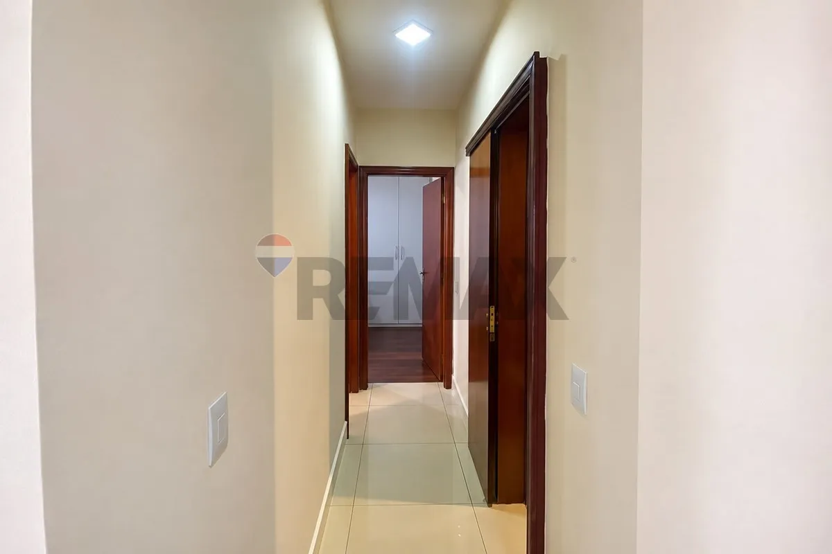 Home office in a 2-bedroom apartment, 82 m² — photo 16