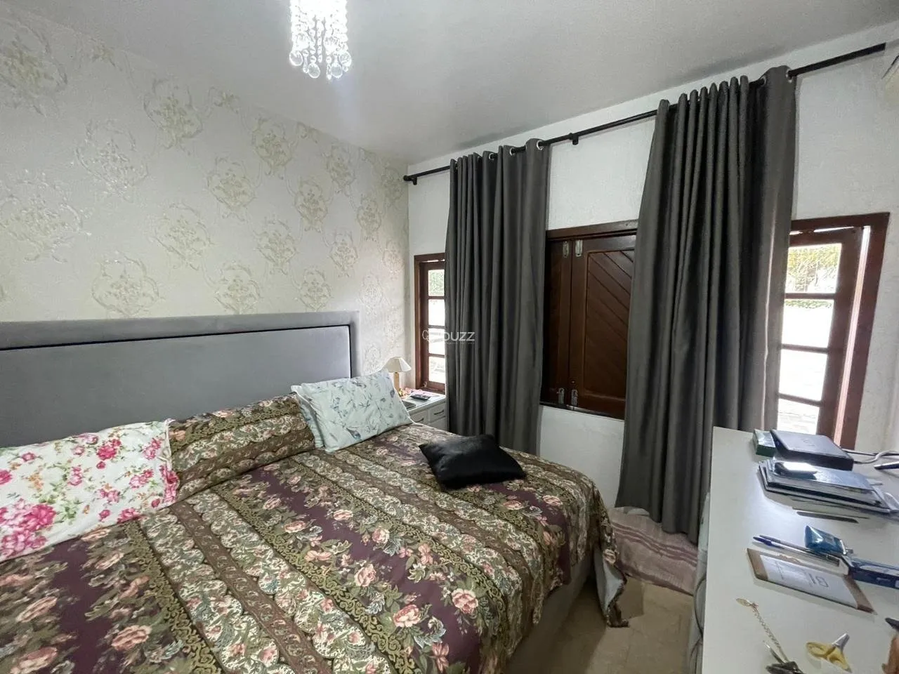 House with 5 bedrooms, 3 bathrooms and a private garden — photo 16