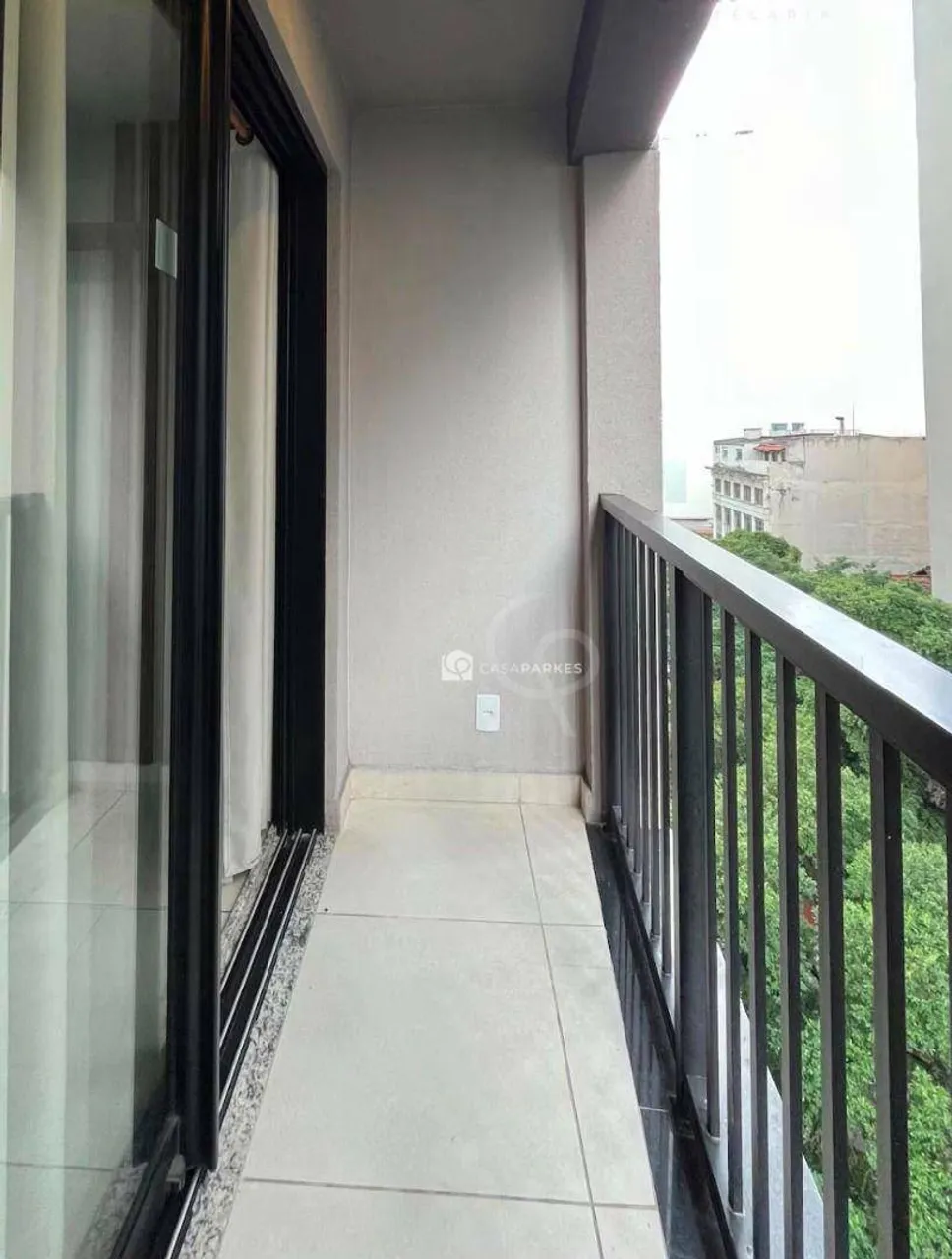 Furnished 1-bedroom apartment with balcony and 34 m² — photo 16