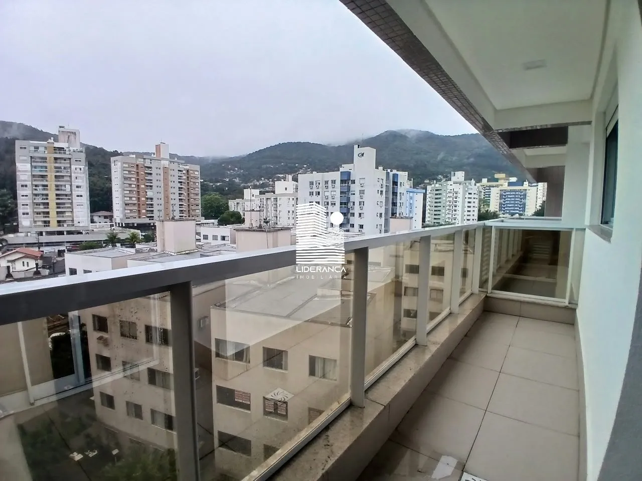 Mountain view in a 2-bedroom apartment, 79 m² — photo 19