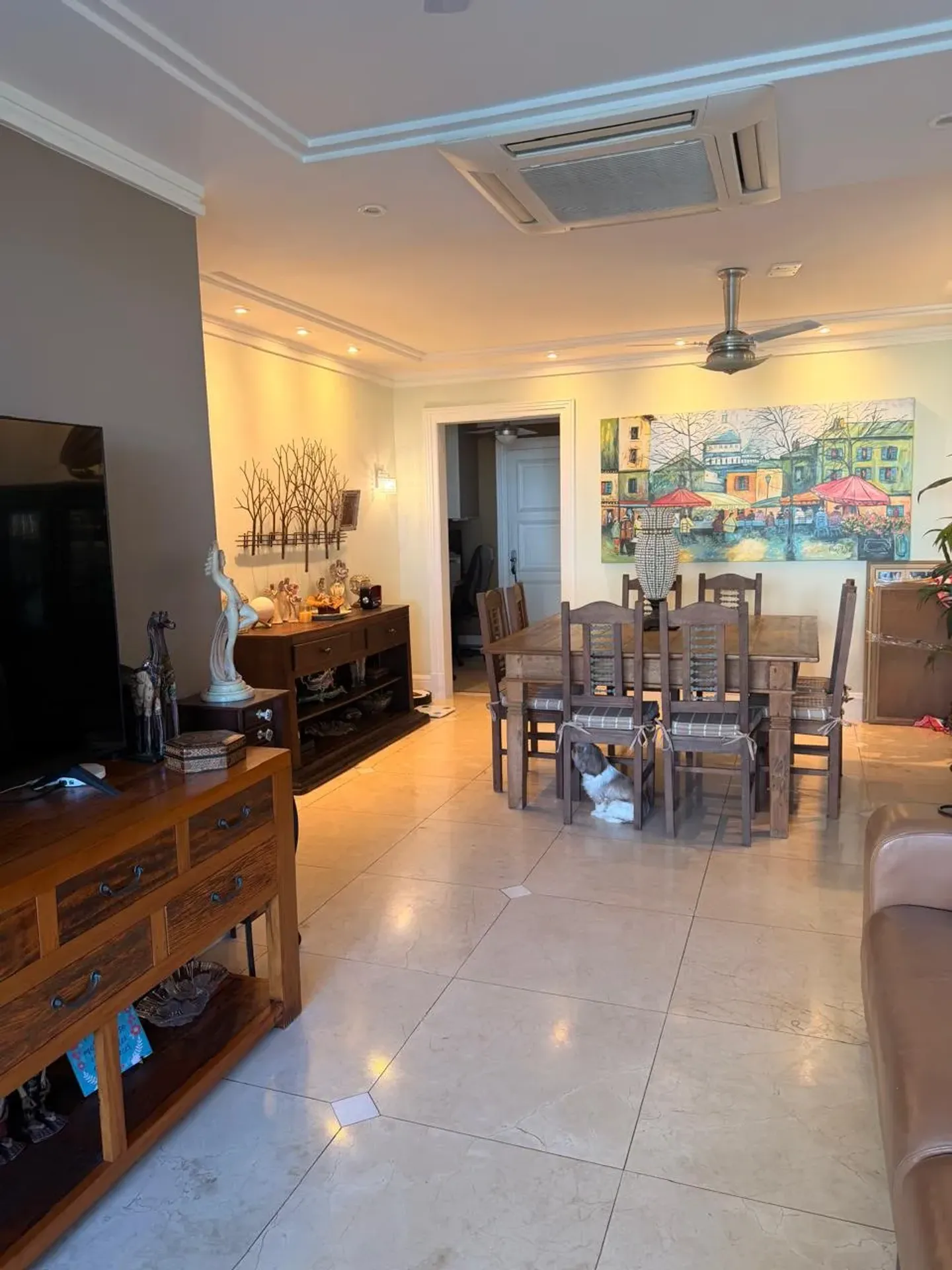 3-bedroom, 4-bath apartment with a closed kitchen — photo 11