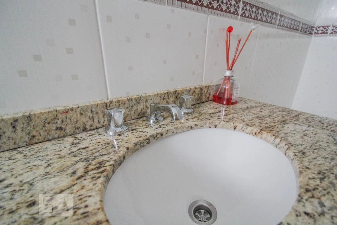 3-bedroom house, 1 with its own bathroom, 90 m², Curitiba — photo 33