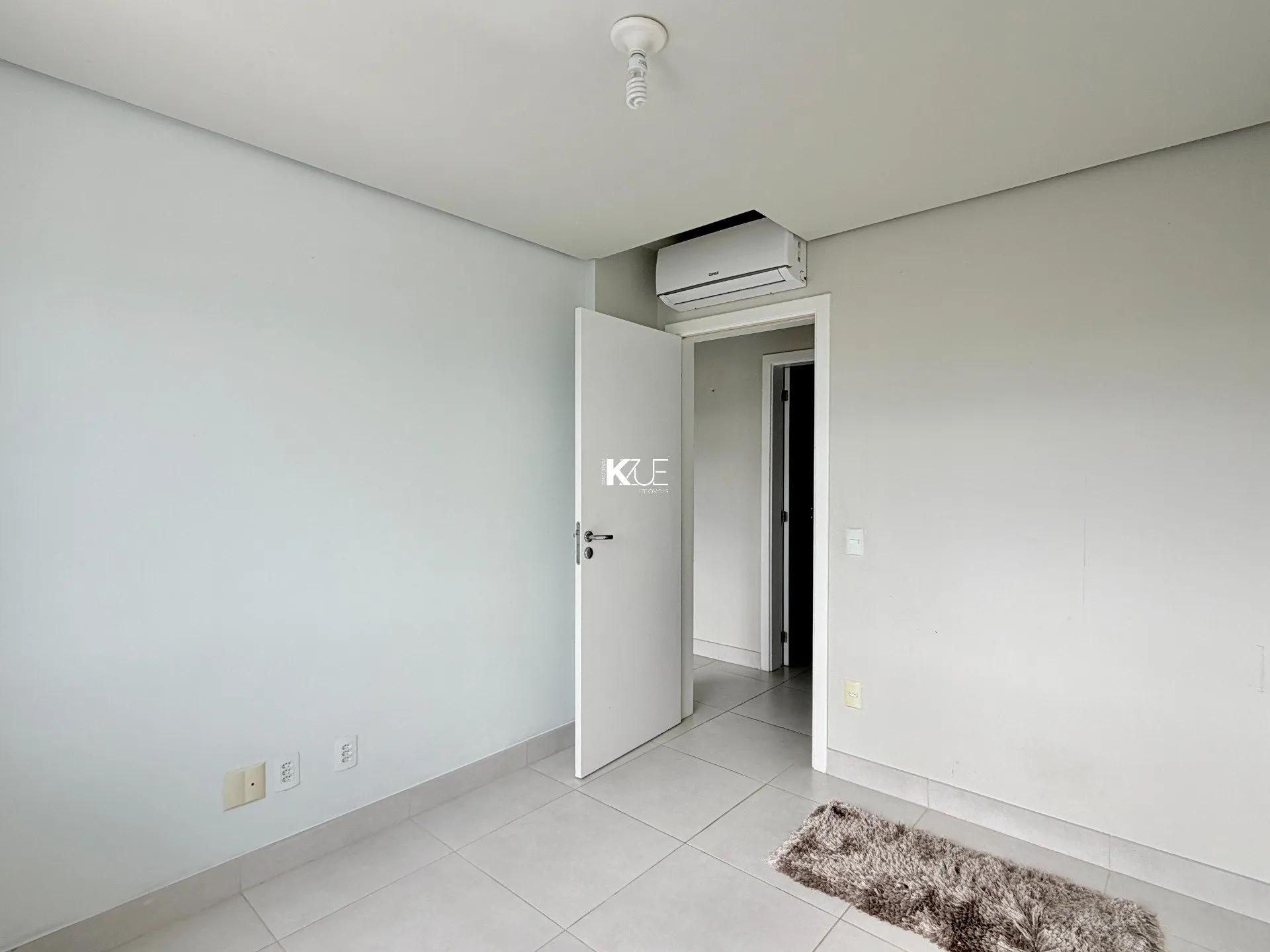Furnished apartment, 111 m², with a water view — photo 23