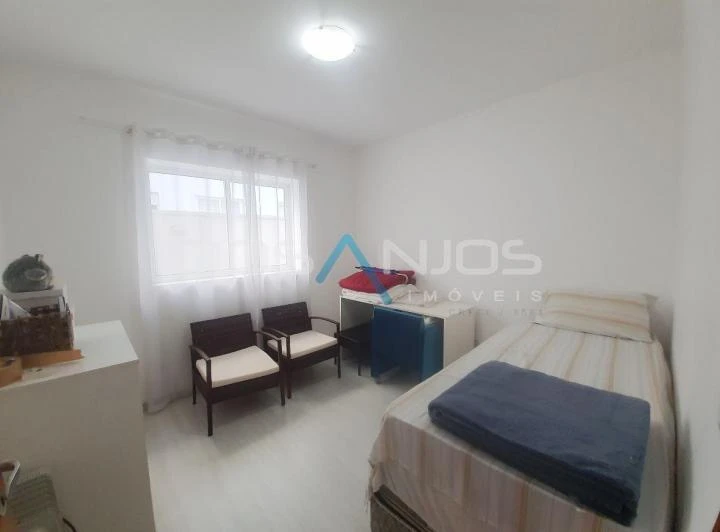 Furnished 94 m² apartment with 2 bedrooms and 1 en-suite — photo 9