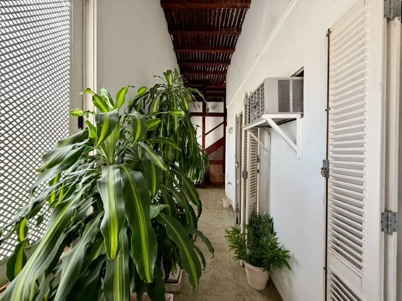 Duplex penthouse unfurnished with 4 bedrooms and 4 baths — photo 13