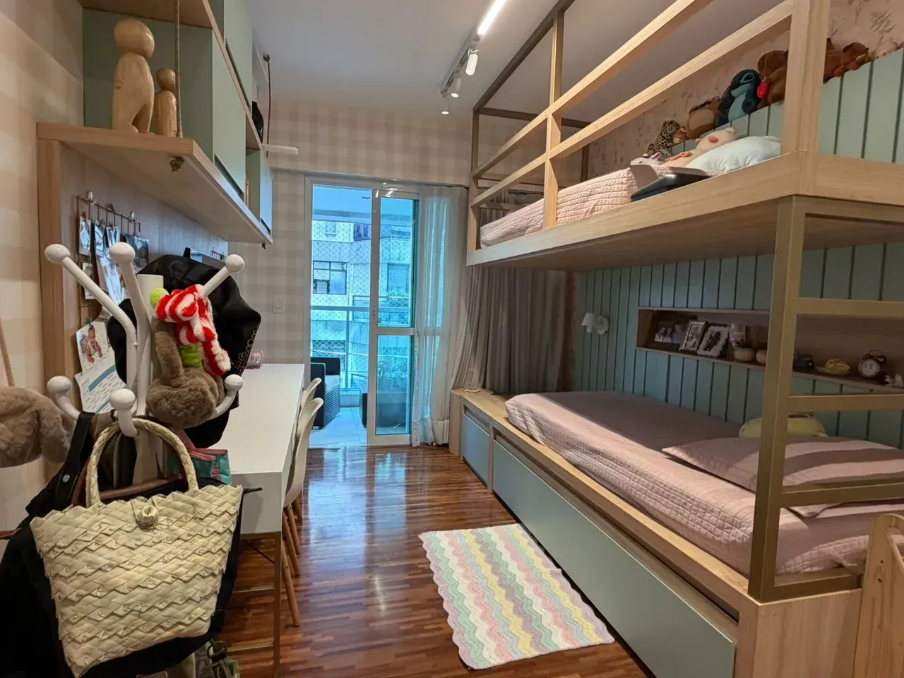 Apartamento com 3 quartos, 3 banheiros e varanda fechada — photo 5