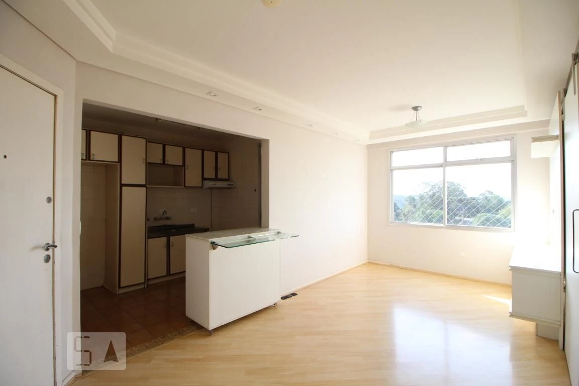 2-bedroom apartment with a home office in Curitiba — photo 2
