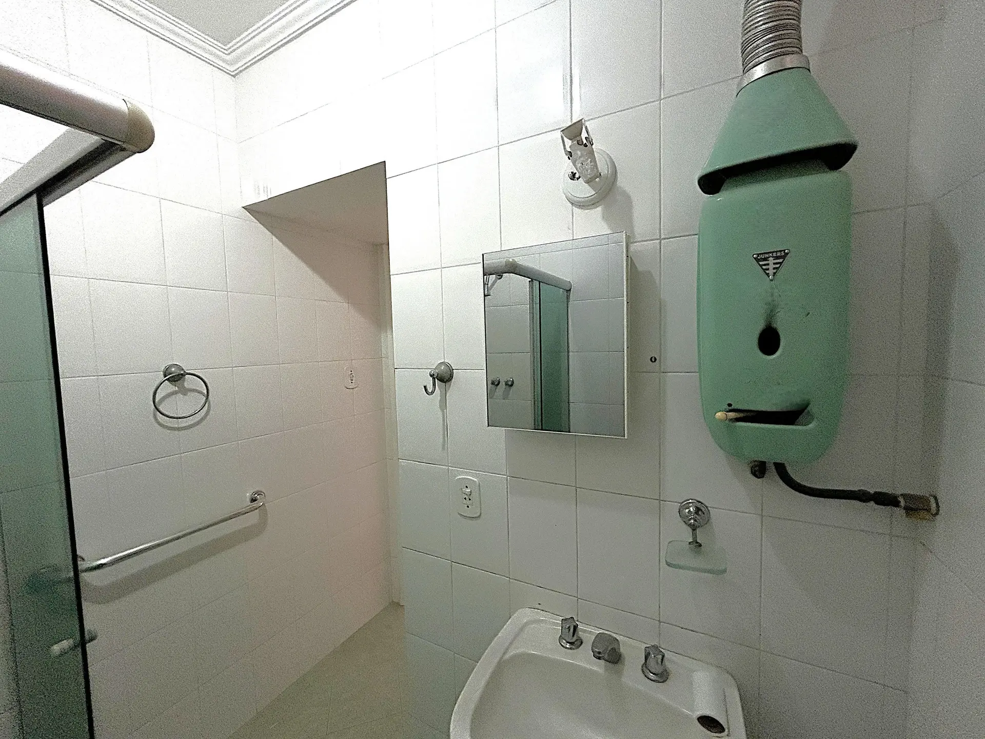 Apartamento sem mobília com 2 quartos e 1 banheiro — photo 24