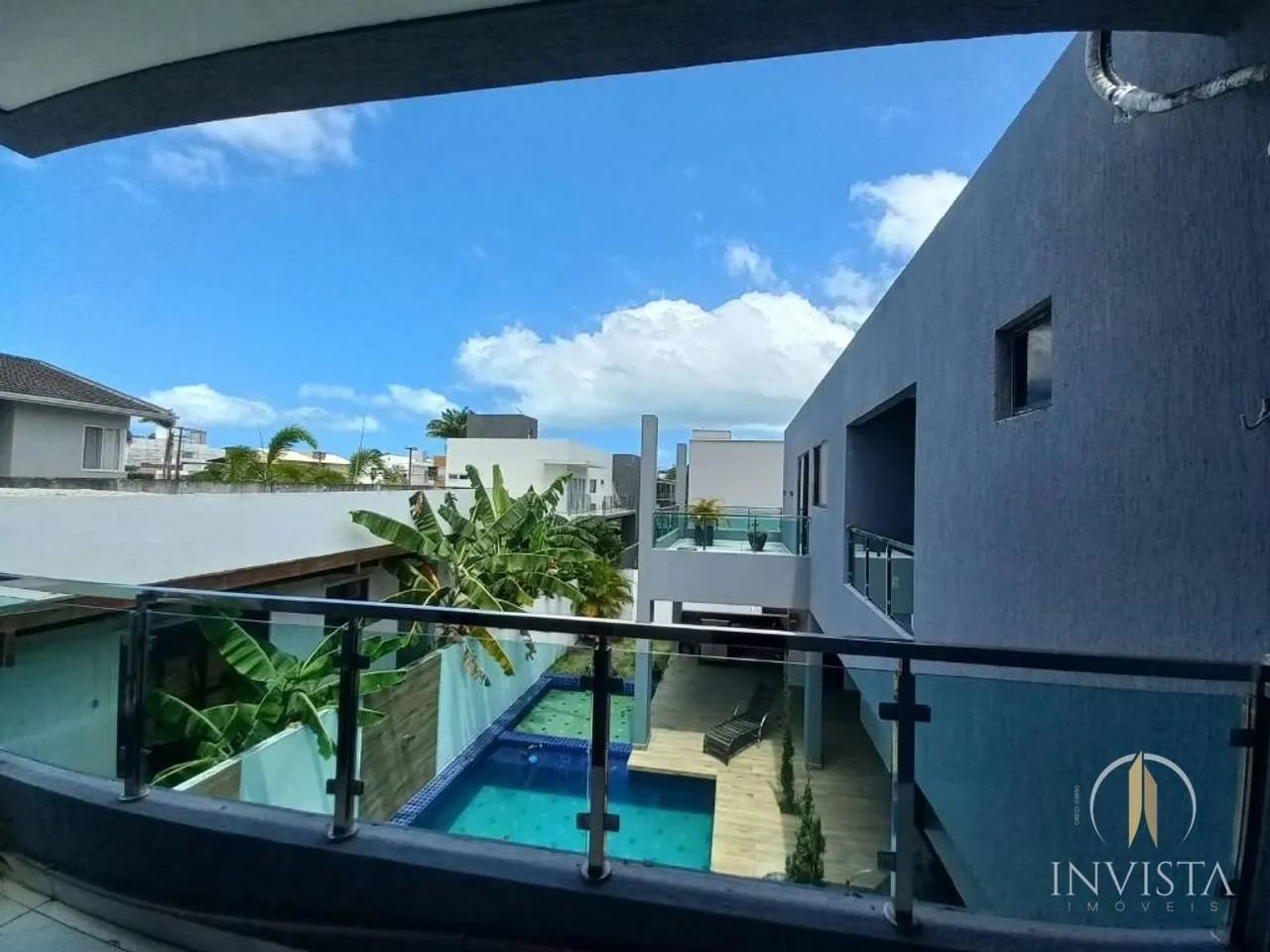 Furnished house, 481 m², with floor-to-ceiling windows — photo 30
