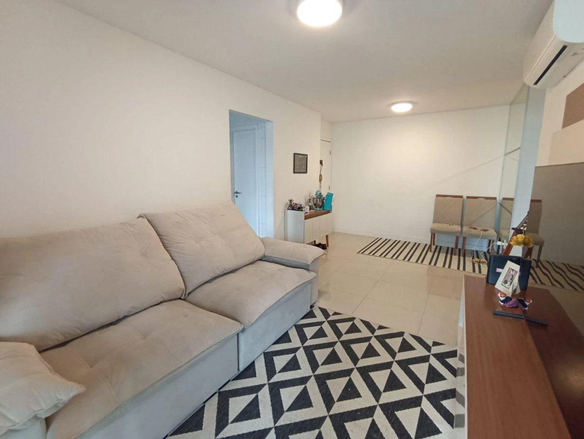 Furnished 85 m² apartment with en-suite and parking — photo 8