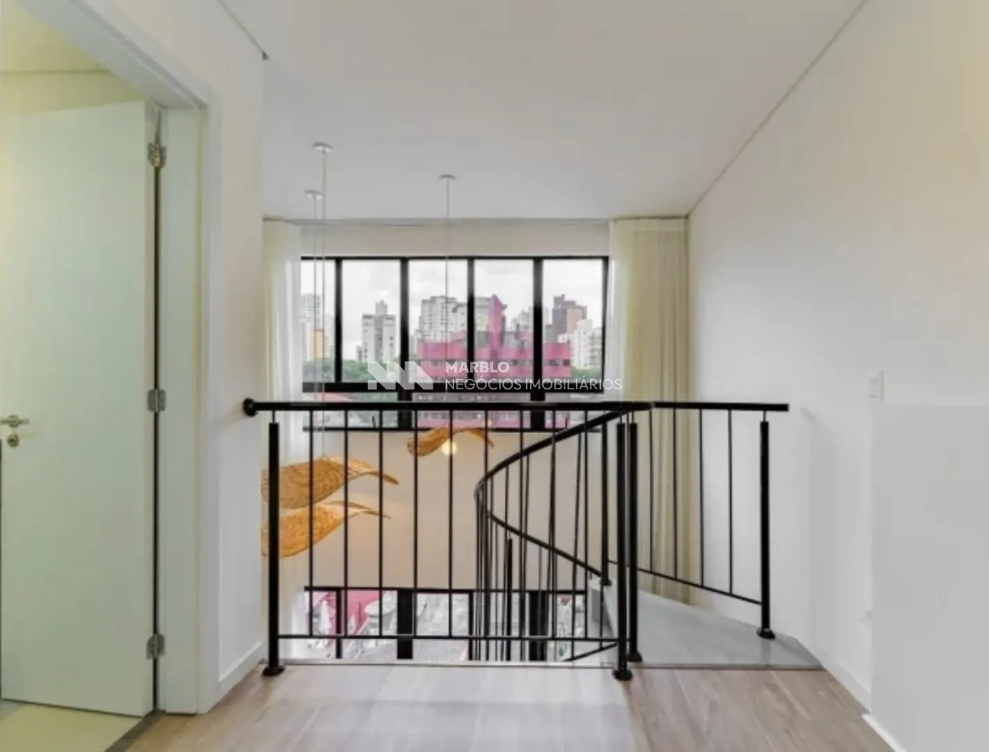 One-bedroom apartment with a washing machine in Curitiba — photo 18