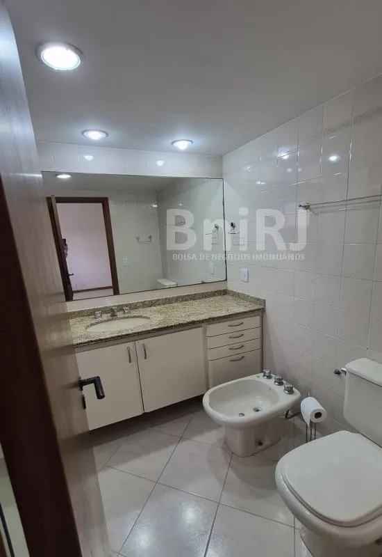 Home office in a 3-bedroom apartment, 110 m² — photo 19