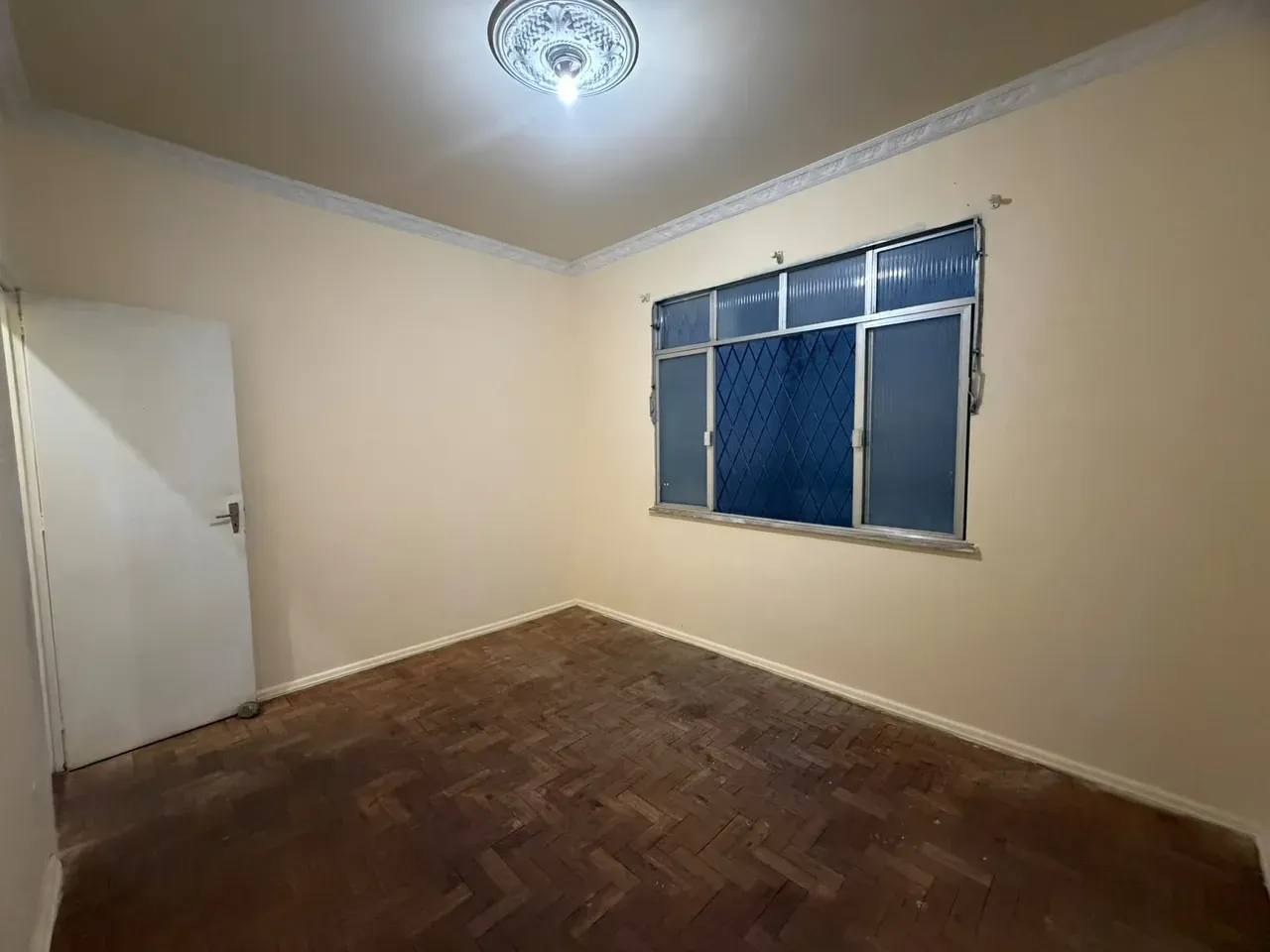 Wood or laminate floors in a 3-bedroom house, 83 m² — photo 14
