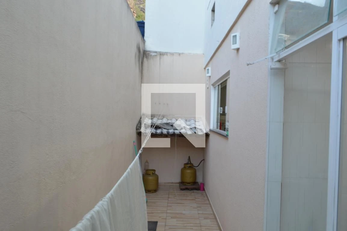 Casa de 5 quartos com 3 suítes e varanda fechada — photo 67