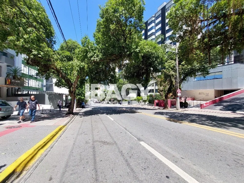 Apartamento sin estacionamiento, cocina cerrada y 75 m² — photo 23