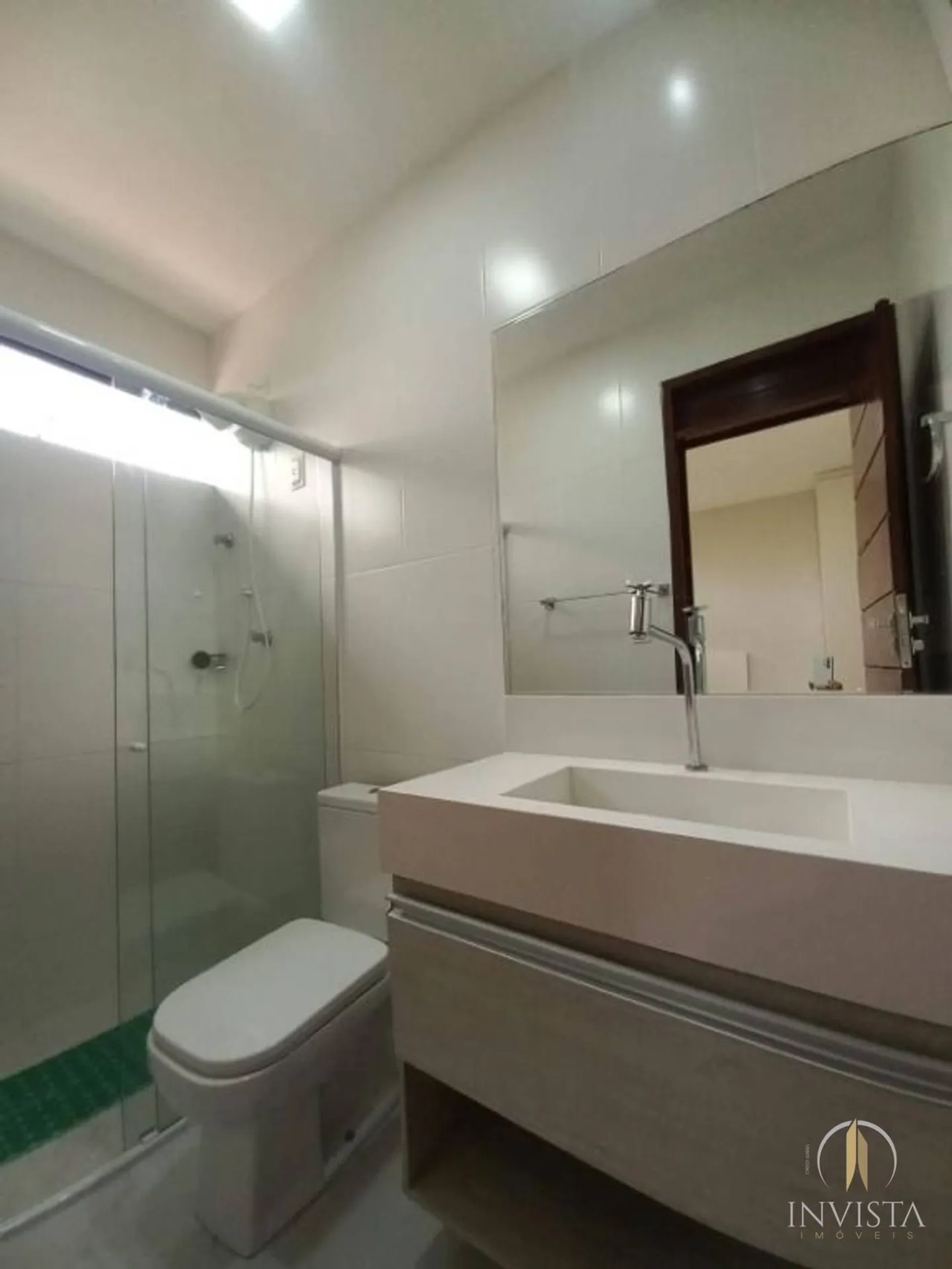 Furnished house, 481 m², with floor-to-ceiling windows — photo 6