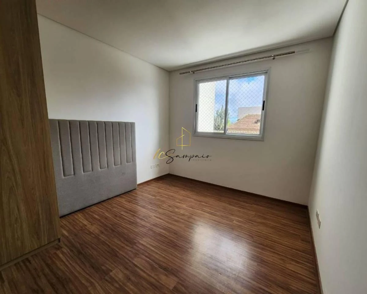 2-bedroom apartment with a glass-enclosed balcony — photo 9