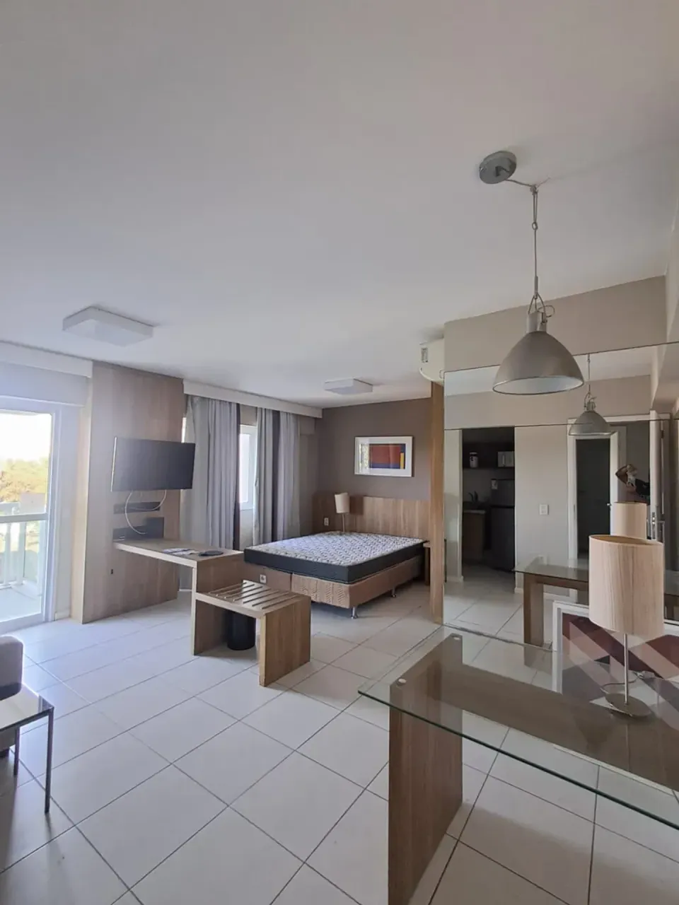 Furnished 2-bedroom apartment with 2 bathrooms — photo 3
