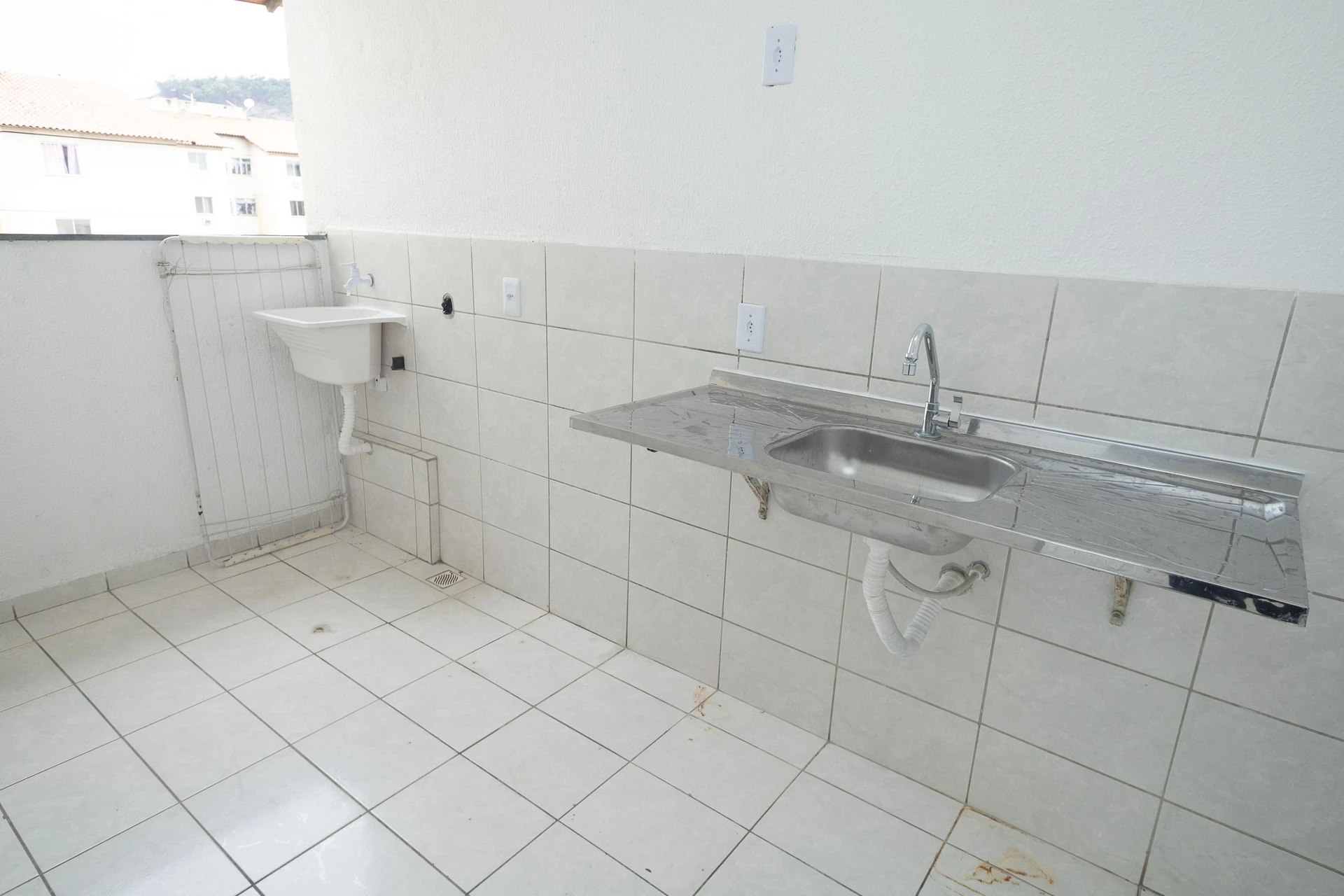 2-bedroom apartment with private garden and 1 parking spot — photo 6