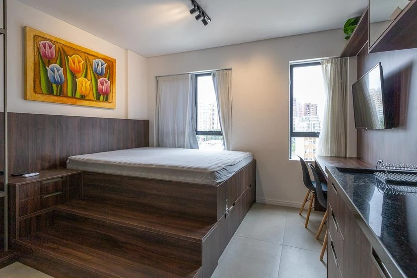 Estudio amueblado con 1 dormitorio y ducha de vidrio — photo 4